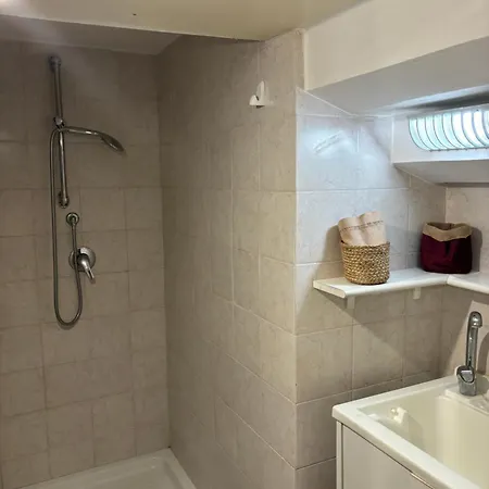 بيت للعطل L'officina Di Tommy ليتشي