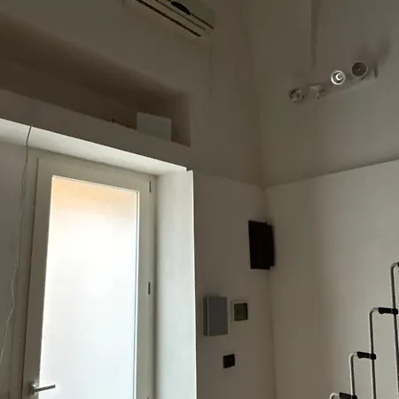 L'officina Di Tommy ليتشي